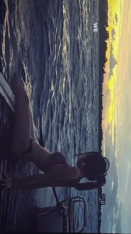 Beach🤩🤩 #chellianehara #brunominor #viral 