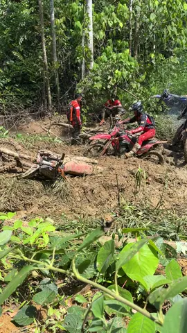 Info keluh kesah kalian di sini bolo🤘🤣#adventure #fyp #banjarbaru #fyp #trabas #yz #fyppppppppppppppppppppppp 