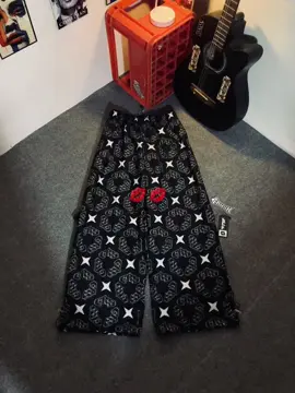 Crush 🫦🫦.             #celanapanjang #celanabaggy #baggypants #fypage 