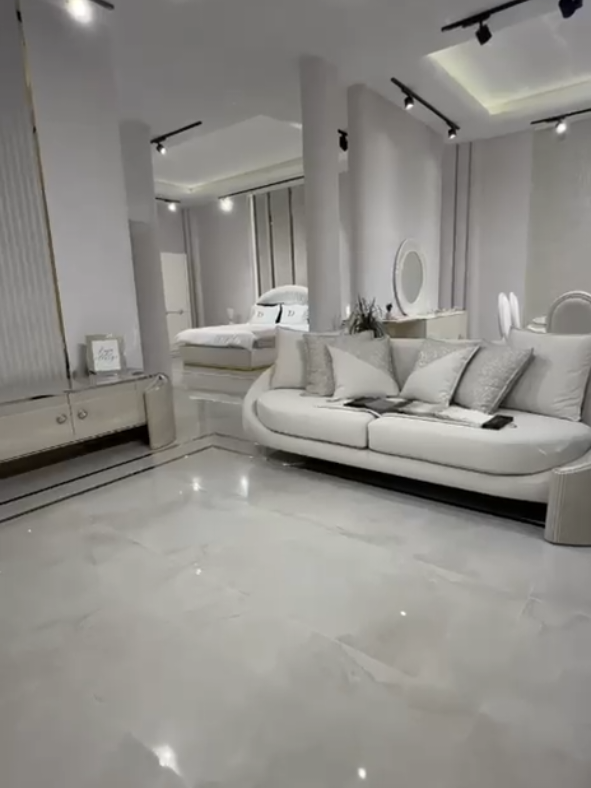 Your living room isn’t complete… until it speaks luxury. 🔥 Step into a world of timeless elegance and unmatched comfort with our Premium Sofa Set with Dining. Designed for those who value refined taste, durability, and prestige, this collection transforms your home into a masterpiece of luxury living. From the smooth finishing to the exquisite detailing, every piece is crafted to perfection — making your space not just beautiful, but unforgettable. Whether hosting guests or relaxing with family, this sofa-dining combo creates the perfect balance of style, comfort, and class. ✨ Don’t just sit… Experience Luxury with Swank Concept. ✨ 📍 Visit Our Premium Showrooms: 🏢 Lekki Showroom – Swank Concept Plaza, beside Nicon Town Estate Gate, Lekki-Epe Expressway | 📞 +234 912 968 8032 🏢 Ago Palace Way Showroom – Opp. Supersaver Supermarket, Ago Palace Way, Okota | 📞 0912 401 8804 🏭 Ibeju-Lekki Factory Showroom – No. 1 Onosa, Ibeju-Lekki | 📞 +234 912 260 4204 📞 Hotlines: Call 09084699999 | WhatsApp 07056184048