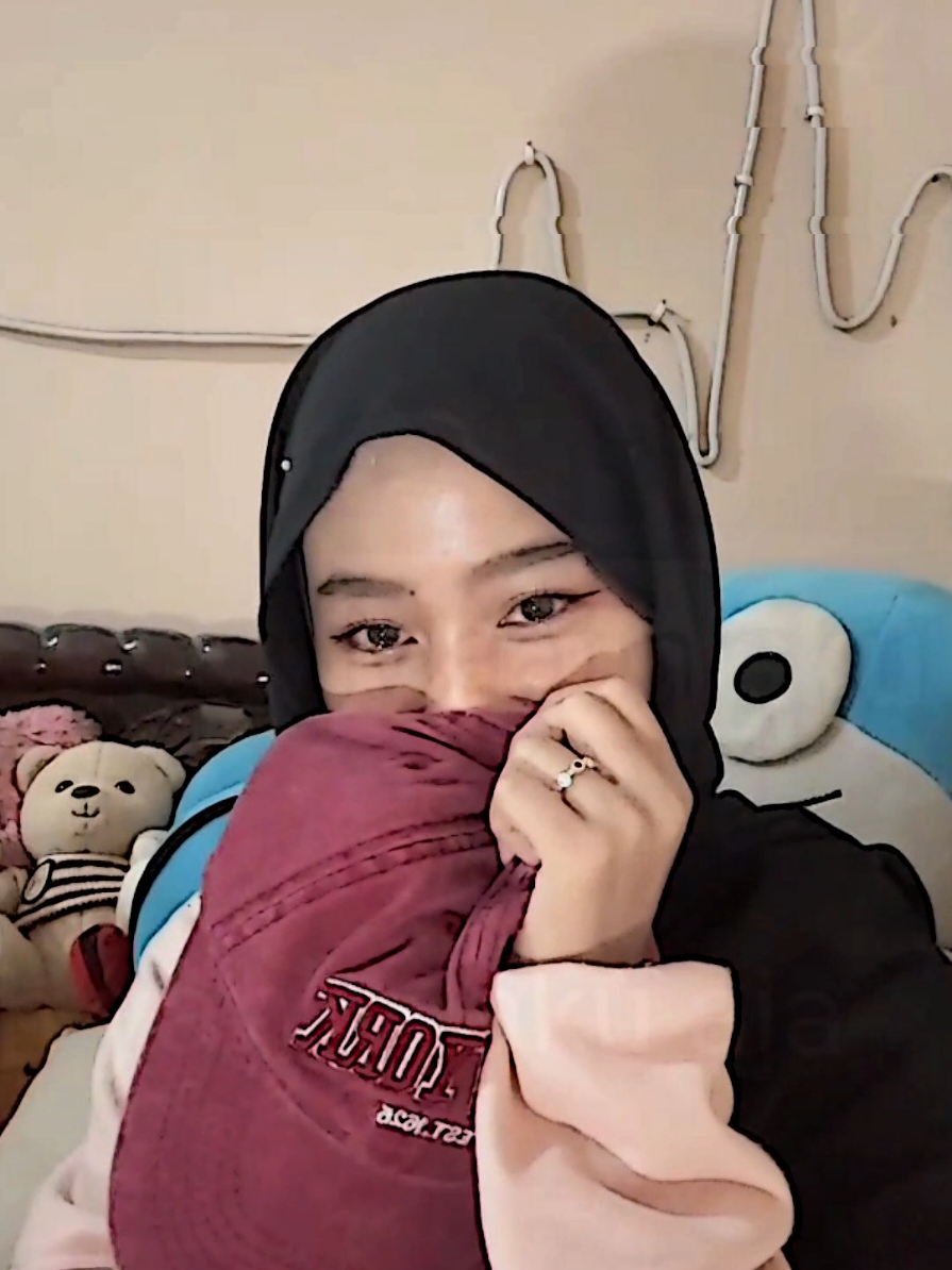 ngeliat dia udah ketemu sama yg bru😆👍🏻💔 @RATU   CYPA²🧸@Sarung Jempol King  #fyp #cypacomel #viral #freefire 