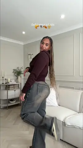 @FashionNovaCURVE autumn staples 🤭🫰🏽🫶🏽✨ AD  🔎: Lana Zip Up Sweater - Chocolate 🔎: Lana Zip Up Sweater - White   #autumnstaples  #fashionnovapartner #fashionnova #tryon #midsizefashion 