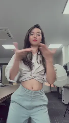 :)) toiii mỗi lần bị sếp bảo: 