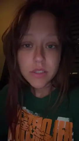 It’s my first swooping season and I’m scared I’m trying to befriend the ones near me with seeds hopefully word spreads that I’m cool… #swoopingseason #australia 