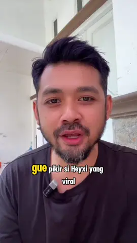 Krim Glowing Yang Viral Heyxi Retinol Whitening Cream #whitening #retinol #heyxi #glowing #heyxiindonesia 