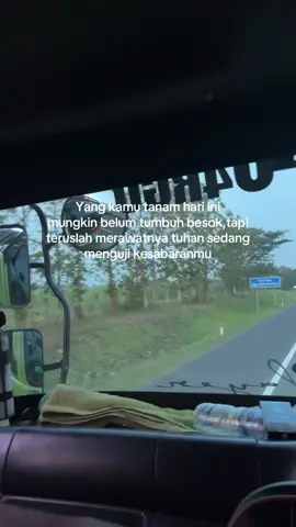 Sabar untuk memudarkan keterpurukan🙂#fyp #fypシ゚viral #nafizahibatopcargo #sumberbarokahsengonbalap #drivermuda😎 