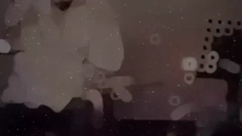 مبتتنسيش يا معلم جربت كل حاجه عملت بميه نصيحه ..❤️‍🩹✨ #عمرو_حسن #شعراء_وذواقين_الشعر_الشعبي #تصميم_فيديوهات🎶🎤🎬 #استوريهات #amrhassan 