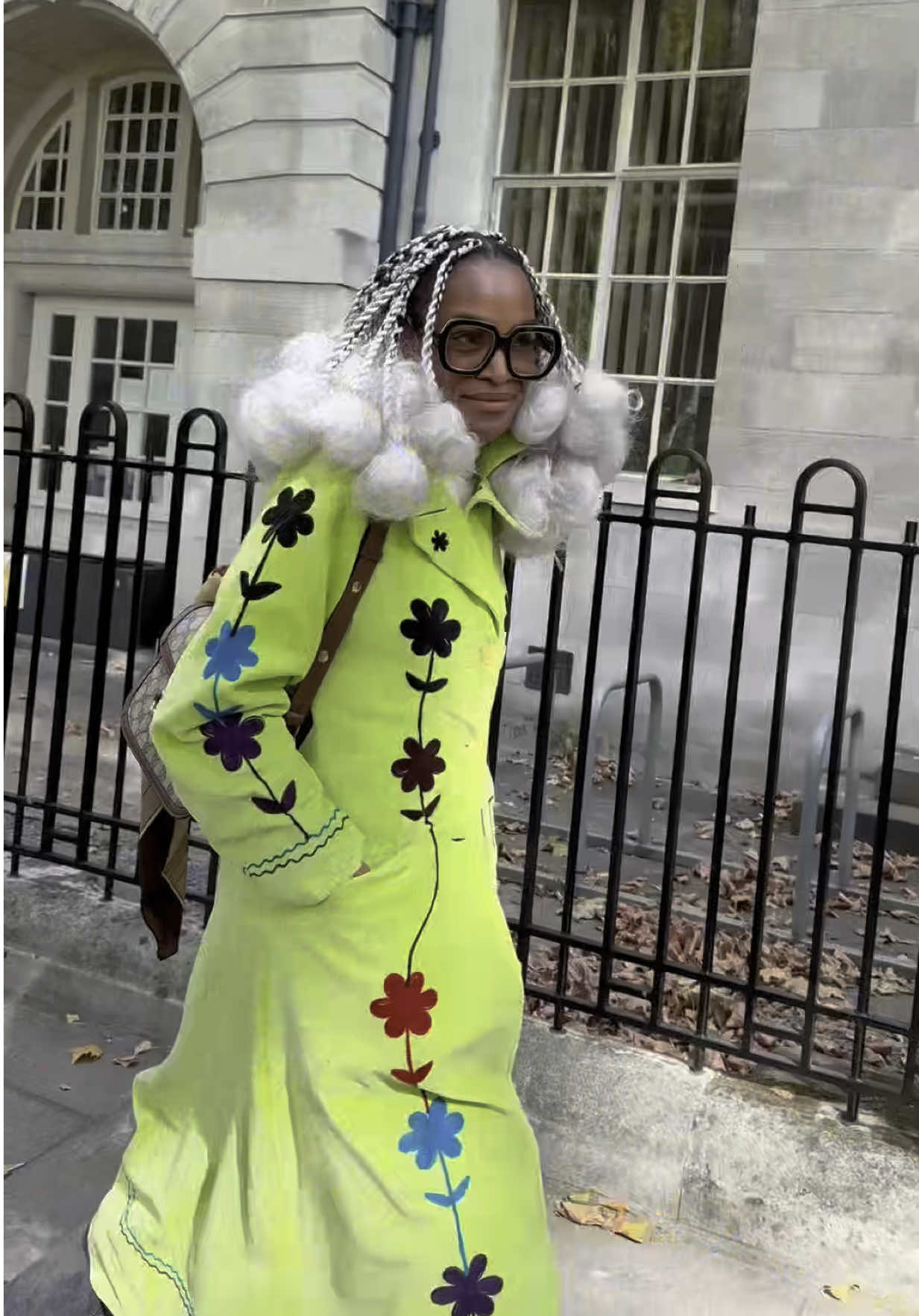 #StreetStyle from #londonfashionwek is seriously delivering 🔥 