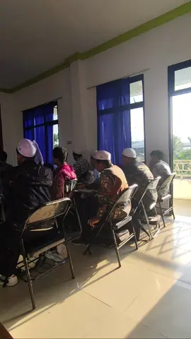 ngapelin mahasiswa ibu yg solih dan solihah. STAI AL-FALAH BANJARBARU. 