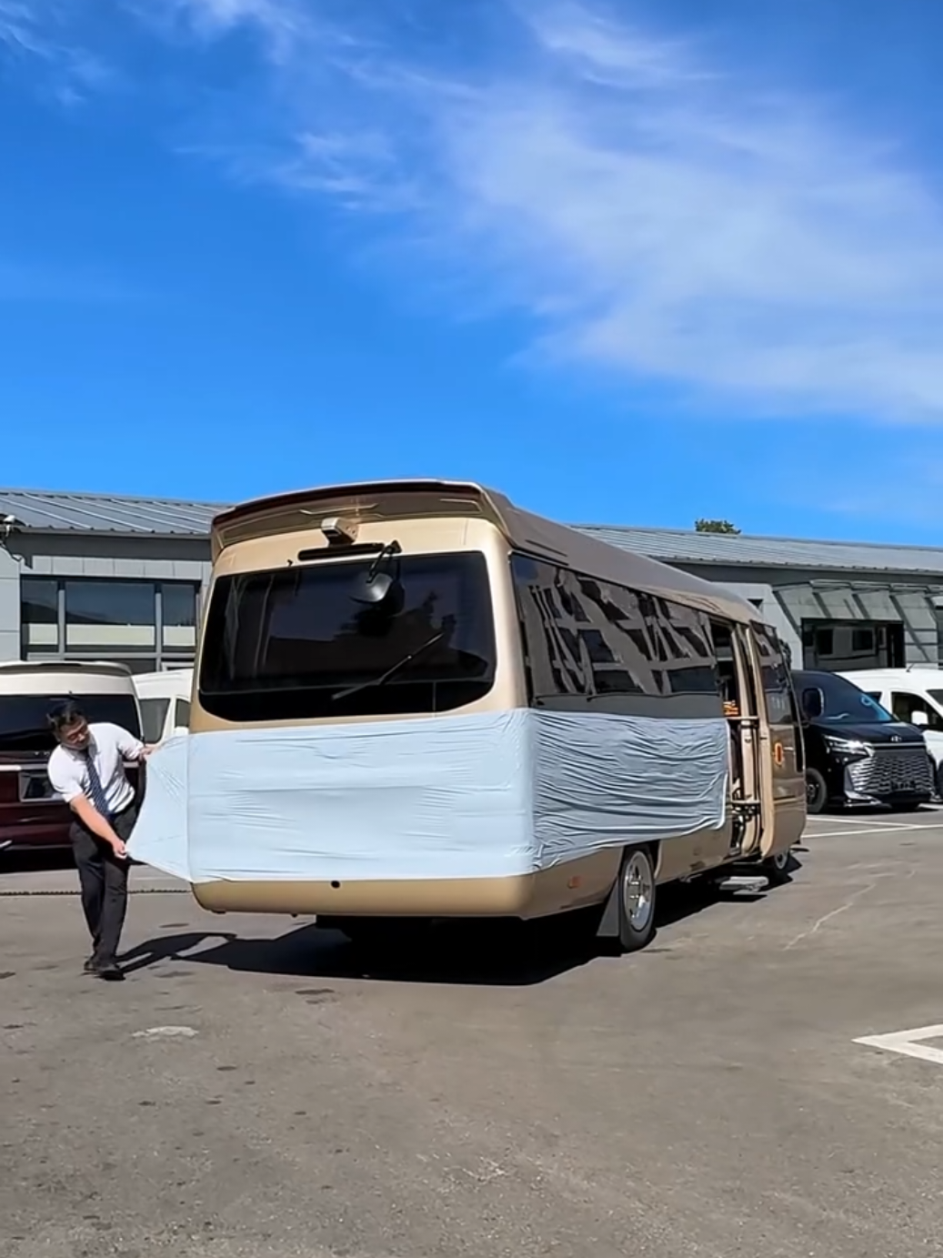 This 2025 Toyota Coaster might be your dream travel partner 😍 #Coaster2025 #USABusReview #ToyotaLuxury #GroupTripReady #ModernTravel”