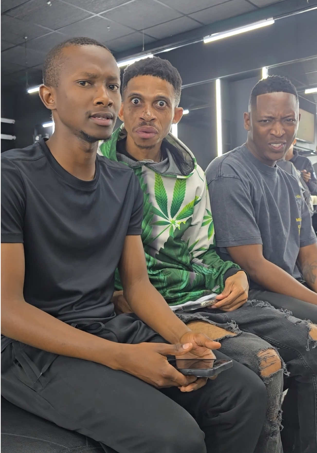 She probably the best barber in town 🤣🥜 #williamlast_krm #motsetserepa @Legends Barbershop 