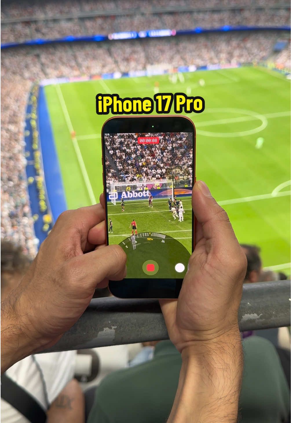 How FAR can the iPhone 17 Pro actually zoom? 😳📱  #iPhone17Pro #ZoomTest #Apple