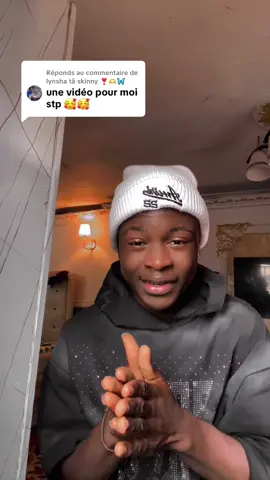 Réponse à @lynsha tã skinny ❣️🫶🦋  mes épaules sont là pour toi …🤲🏼🥺❤️