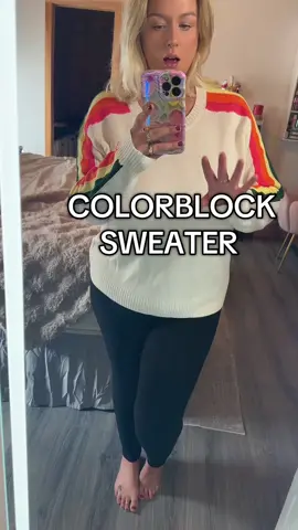 Gorgeous colorblock sweater!  #colorblocksweater #womenssweater #sweaterweather #womensfashion #fallfashion 