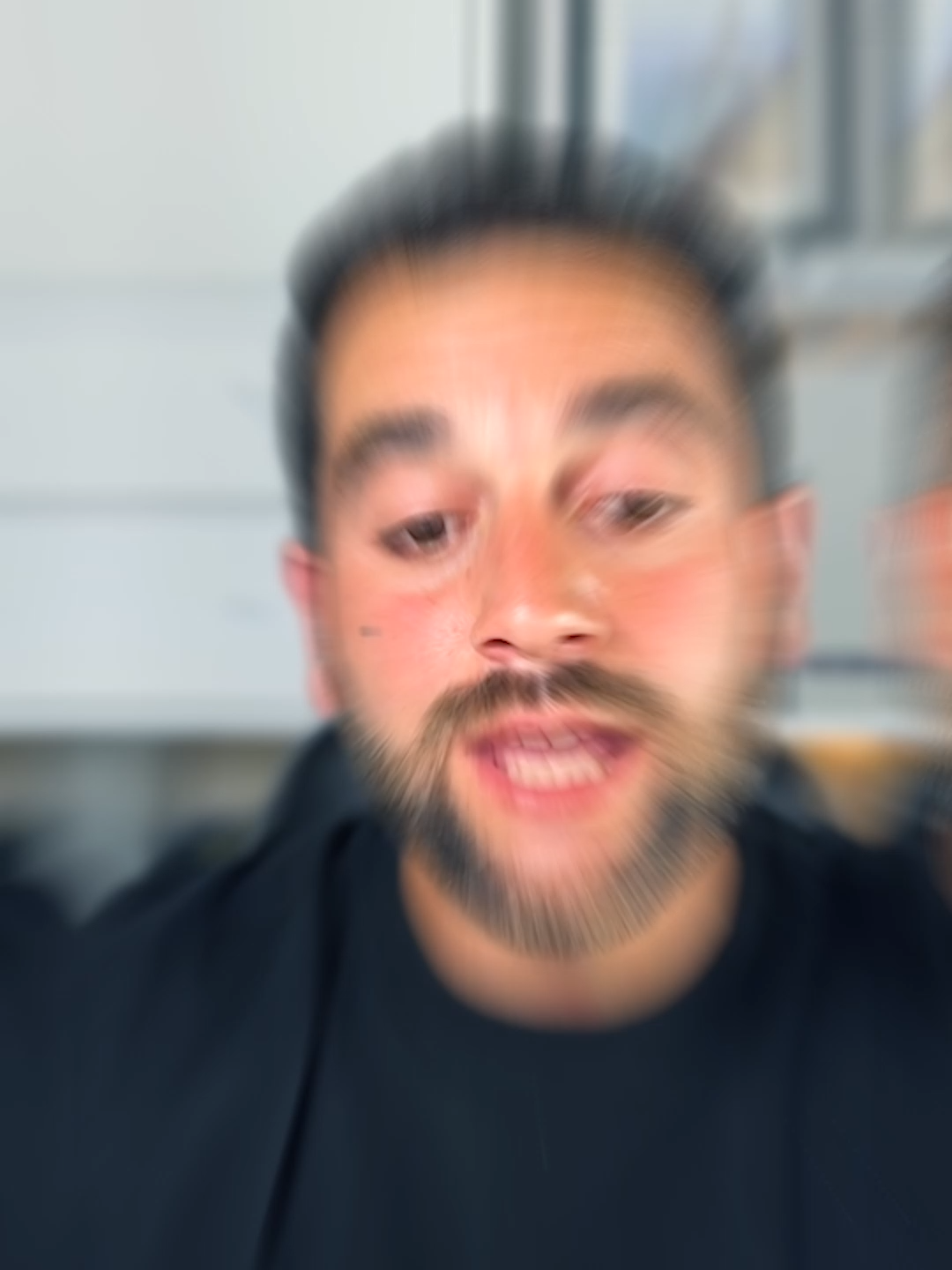 Crear canales faceless de YouTube es el futuro del contenido #youtubeautomation #YouTubeTips #ganardinero #inteligenciaartificial #ia #YouTubeGrowth