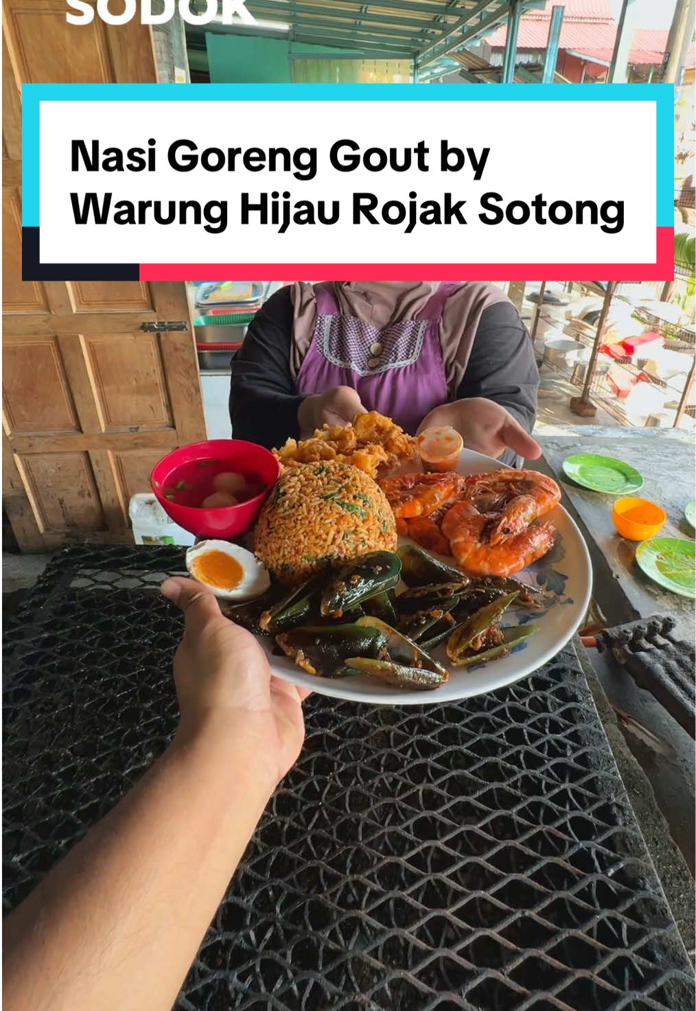 Nasi Goreng Gout by Warung Hijau Rojak Sotong,  batu 19 3/4, Kampung Durian Daun, 78300 Masjid Tanah, Melaka @WARUNG HIJAU ROJAK SOTONG🦑  #MYFoodie #Foodie #halalfoodie #klfoodie #klfoodie 