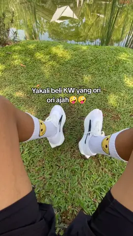 Sepatu Zevma running keren ringan dan empuk dana pelajar😎😎 #sepaturunning #sepatulari #sepatuolahraga #sepatujogging #sepatuzevma 