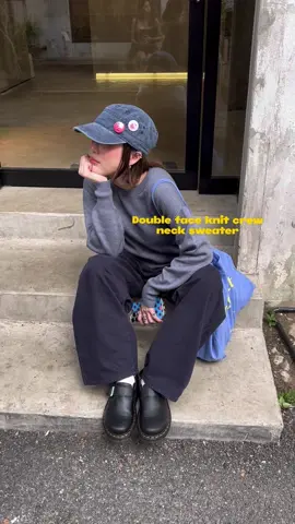 Color walk kinda day !💙 (˶˃ ᵕ ˂˶) .ᐟ.ᐟ วันนี้มาเดินตามหาสีที่แมทซ์กับ Uniqlo U Fall/Winter 2025​ @UNIQLO THAILAND OFFICIAL  คอลนี้จะแต่งน่ารักหรือเท่ก็ได้หมด ควรมีเก็บในตู้เลยล่ะ !<3  #UniqloU #UniqloThailand #Lifewear​