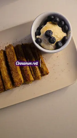 Another easy treat for breakfast, after work/school 🌸 #cinnamonrollfrenchtoast  #watchtillend  #EasyRecipe  #homemade 