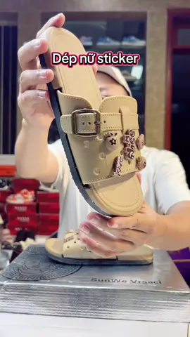 Dép nữ đẹp gắn sẵn sticker cực đẹp, cực dễ thương #manhgiay #depquaingang #deple #depnu #depthoitrang 