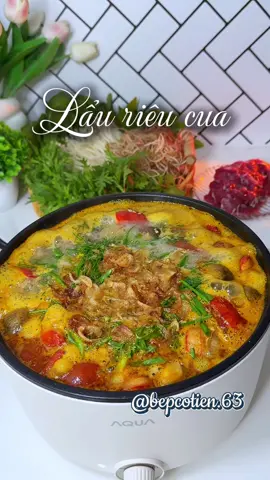 Trời mưa rả rít cả ngày, ăn lẩu là hợp lý nhất hé mọi người!!! #nauancungtiktok #bepcotien #Aqua #laurieucua #noilaudienaqua 