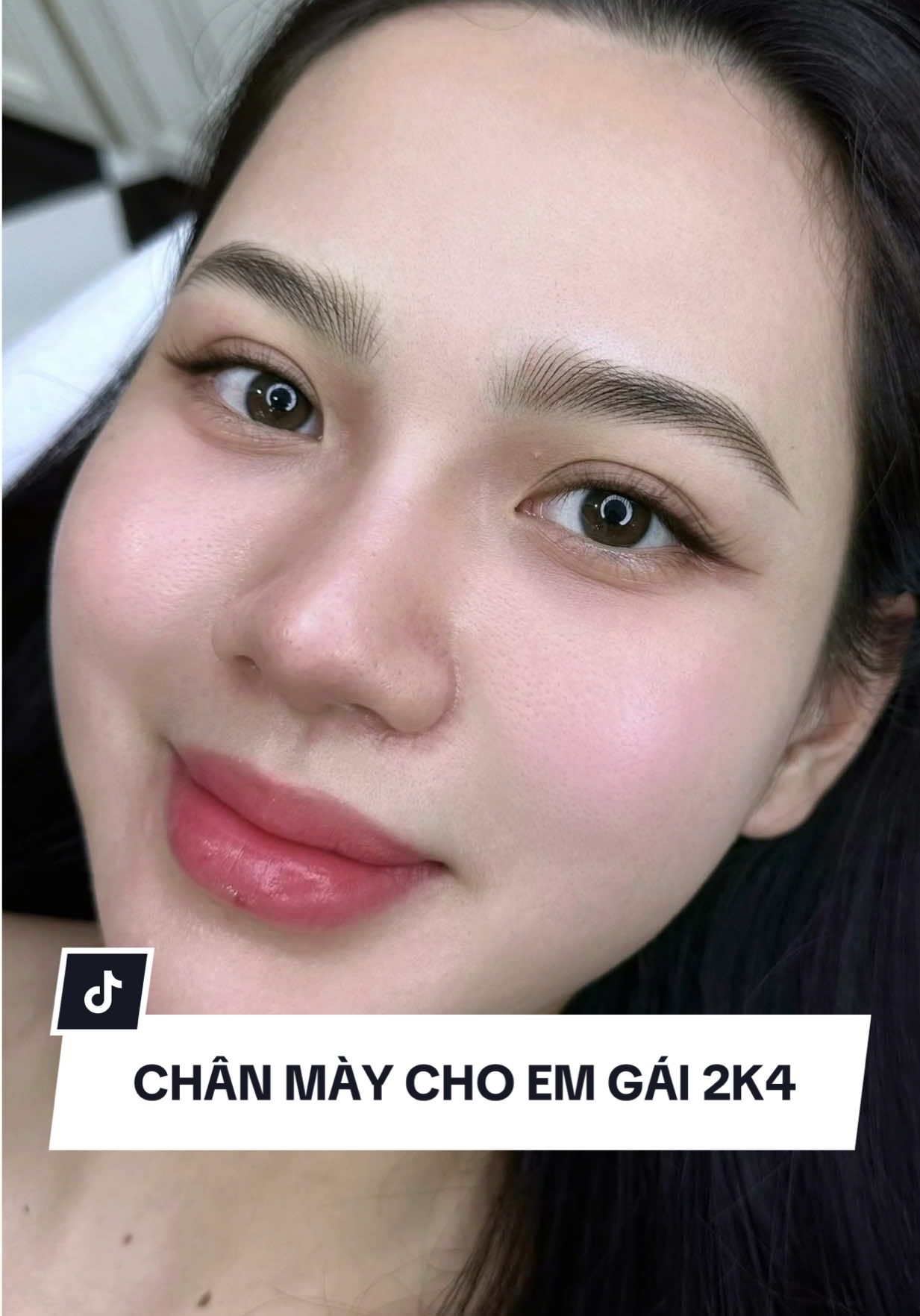 Chân mày cho em gái 2k4!!! 