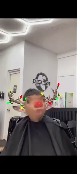 tinatamad ako magedit. bahala na kayo sa batang to HAHAHAHAHAHAHA LT  @daviesdejesus  #LaBarberia  #fyp 