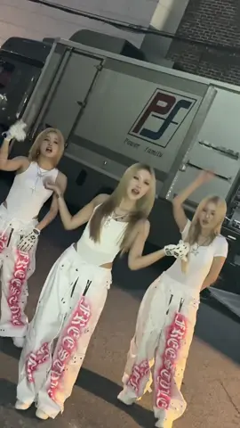 Blonde Girls 💛 #영파씨 #YOUNGPOSSE #ヤングパッシ #GrowingPain_FREE #FREESTYLE 