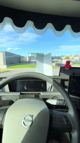 🤣🤪En vrai c’est pas drôle…j’en n’ai encore reçu une, la semaine dernière🙄🫣🤣A prendre avec humour, bien sûr✌️😉🤪🤡#amende#contravention#humour#pourtoii#pourtoi#foryoupagе#trucking#ladytrucker#femmeroutiere#chauffeurroutier#routier#truckdriver#trucklif#truckgirl#