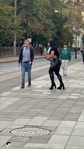 Street leaflet prank🤣🤣🤣#funny #foryou #prank #funnyvideos #funnyprank 