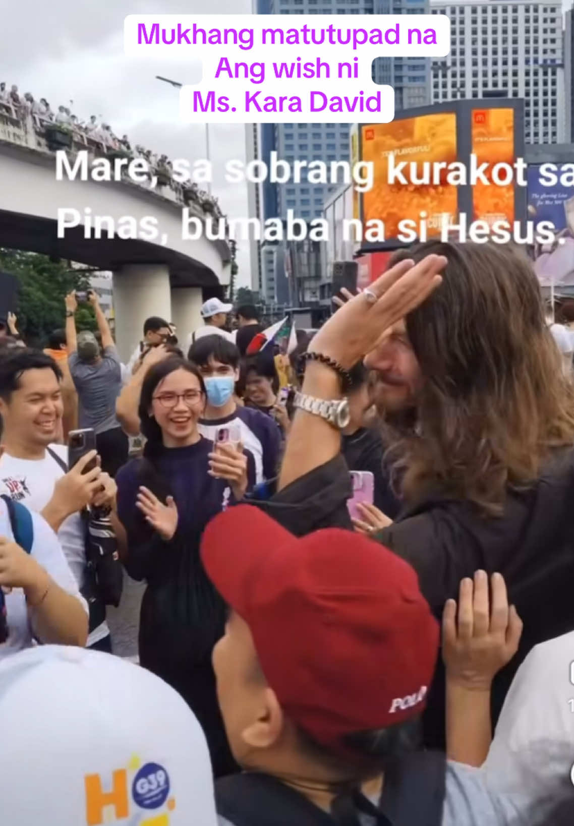 Ayan na Ms. Kara David, mukhang malapit ng matupaf yung wish mo. Manifisting po. 😅😅 #rallyph #philippines #funnytiktok #fyp #september21rally #rally 