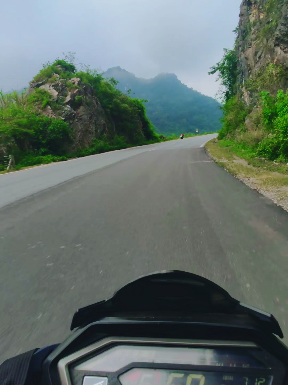 cái đường đèo đẹp quá ta #ducativ4 #phượt #cucphuong #winner 