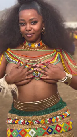 #amatshitshi #umkhosiwomhlanga 2025 angwazi nam lama lyrics abhalwa la 🔥