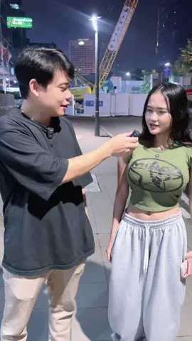 Gede juga penghasilan nya sebulan