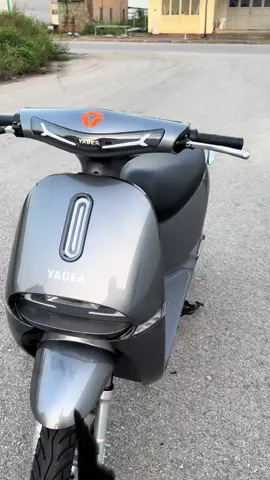 GOGO Yadea xám bóng 😁 như này có chất quá không nhỉiiii 😜🤣#xedienuytin #gogo #xuhuongtiktok2025❤️💕🇻🇳🌹 #xu_huớng💖💖💝 #Khoxehiepthoauytinchatluong 