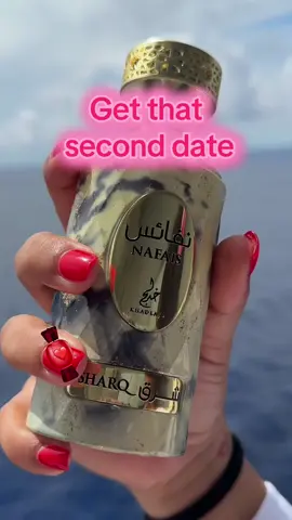 Top Notes: Gardenia, Vanilla, Apricot Tree Blossoms Middle Notes: White Wood, Pear, Freesia Base Notes: Musk, Amber, Bourbon Vanilla @BeautyHouse US #perfumetok #fragrancetok #scentoftheday 