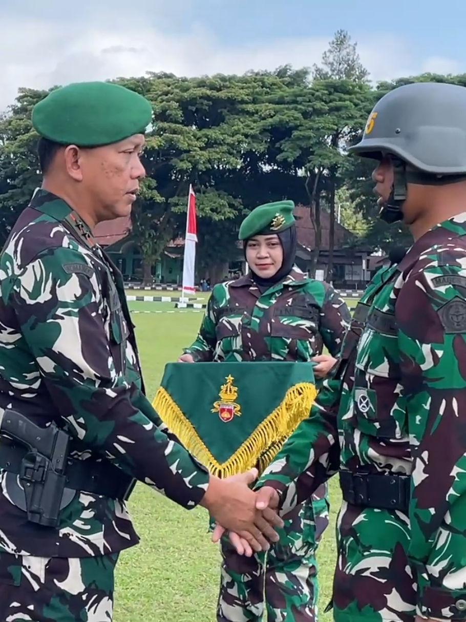 PANGDAM IV/DIP RESMI BUKA LATSARMIL KOMCAD MATRA DARAT TA 2025