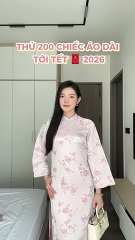 Phần 18: Thử thách mặc 200 chiếc áo dài tới Tết 🧧 2026. Nay là một chiếc áo dài hợp mặc hằng ngày nè các nàng ơi. Đi dạy hay đi chụp ảnh cũng quá hợp lí. Dịu keo mà soang 🎀 #xuhuong #xuhuongtiktok #aodaitet #tet2026 #aodai 