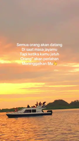 Ingat itu👍🫵 #katakatamutiara #sadstory #prinsiphidup #labuanbajoindonesia #speedboat 