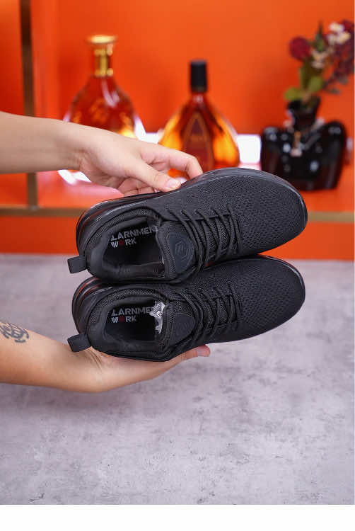 Zapatos de calidad #sneakers #workshoes#getreadyforfashionweek #fallfreshness #outdoorfun