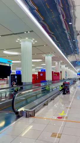 Dubai International Airport Beauty💗✨🥰#fyp #dxb #burjkhalifa #treniding #foryou 