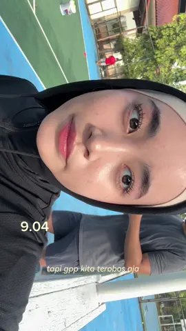kalo dibuat panas2 an keringetan masih bagus berati emang bagus🫰🏻  #YOUSkintint #YOUAcneSkintint #YOUSkintintUpgraded #BreakoutDayReady  