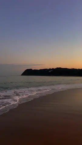 5:44pm - Burwood Beach - Newcastle 