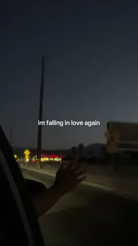 howd you turn it right around #labyrinth #taylorswift 