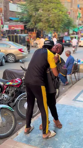 Funny hug prank video #funny #comedy #prank #comedyvideo #foryoupage 