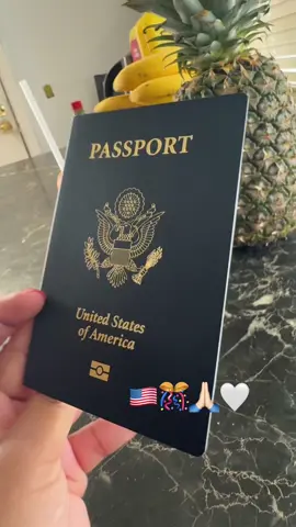 Para Dios todo es possible. 🙏🏻🇺🇸🤍 #unitedstatespassport #citizenship #usa🇺🇸 #passportphoto #fypシ 