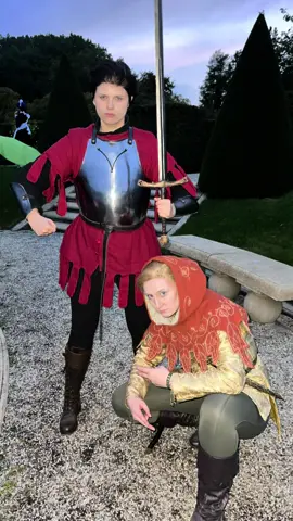 Had a lot of fun at Elfia 🕴️  Henry by @Olivia 🍊  Thank you @joobaxx251 for taking those pics 🫦  #kingdomcomedeliverance #kcd #kcd2 #elfiaarcen 