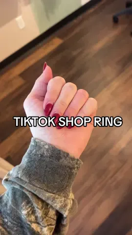 Ring upgrade 😍 I don’t like to wear my wedding ring at work so I ordered this one off the shop and I am in love. 