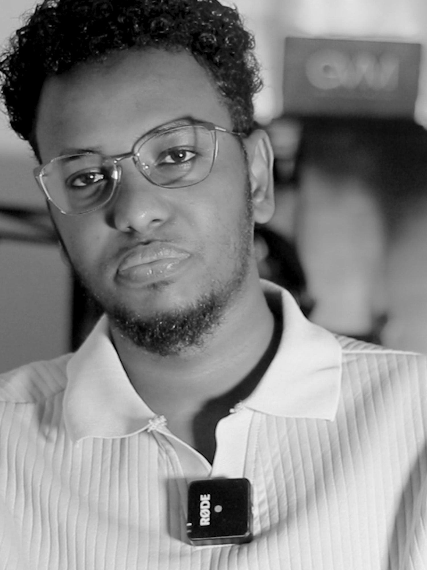 saaxiib kugu wayn hadana waxaa jira aan wax galin