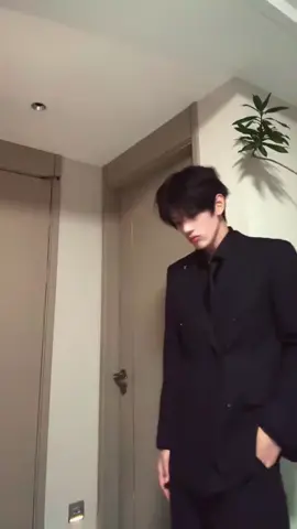 #英俊的 #中国男孩 #中系男神 #coolboychina #trenddance 